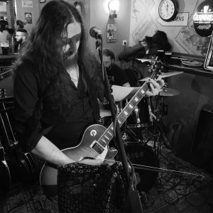 LZ-129 Led Zeppelin Tribute gig in the Irish Pub My Goodness in Amiens